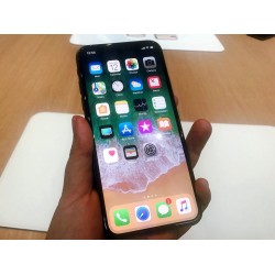 Apple iPhone X 64GB (Ekspozicinė prekė)